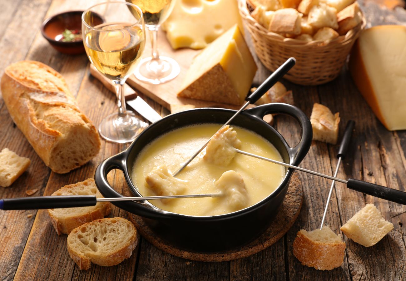 Fondue de queso, descubre la receta suiza tradicional