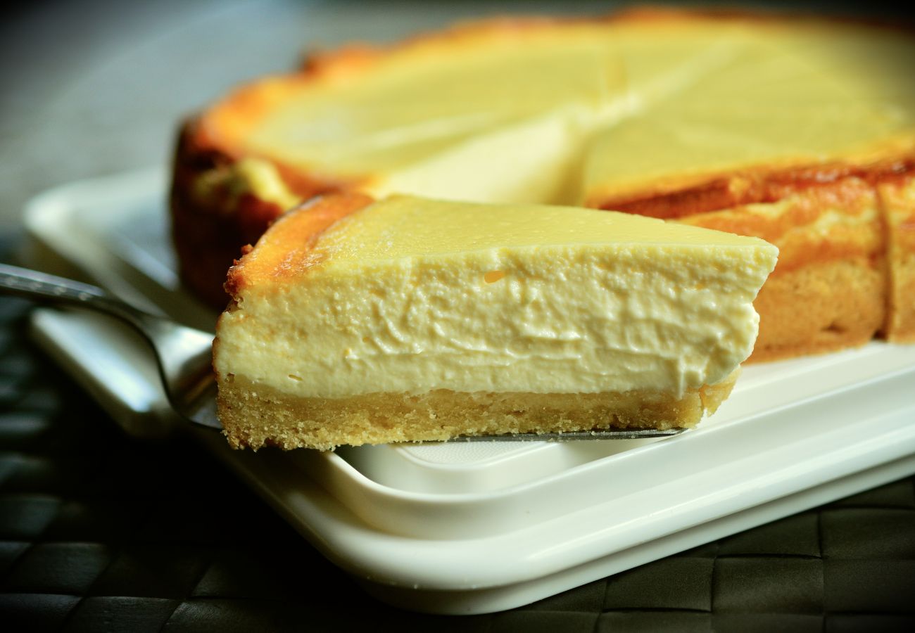 tarta de queso philadelphia al horno casera y cremosa, descubre cómo preparar la mejor